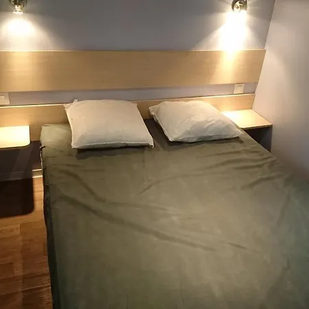 Campsite Mobil 4-5 Personnes La Nouvelle *